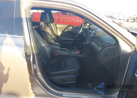 2014 Chrysler 300C Awd from USA, damaged, VIN 2C3CCAKG2EH142393